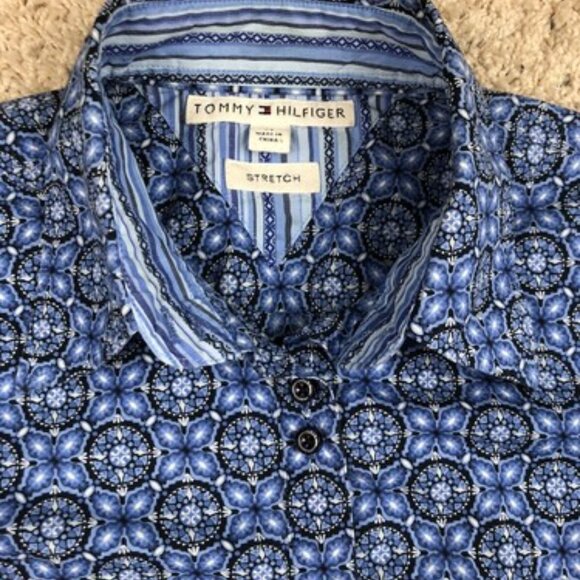 Tommy Hilfiger Boys Size Medium Long Sleeve Blue Button Up Shirt Geometric - Picture 3 of 9